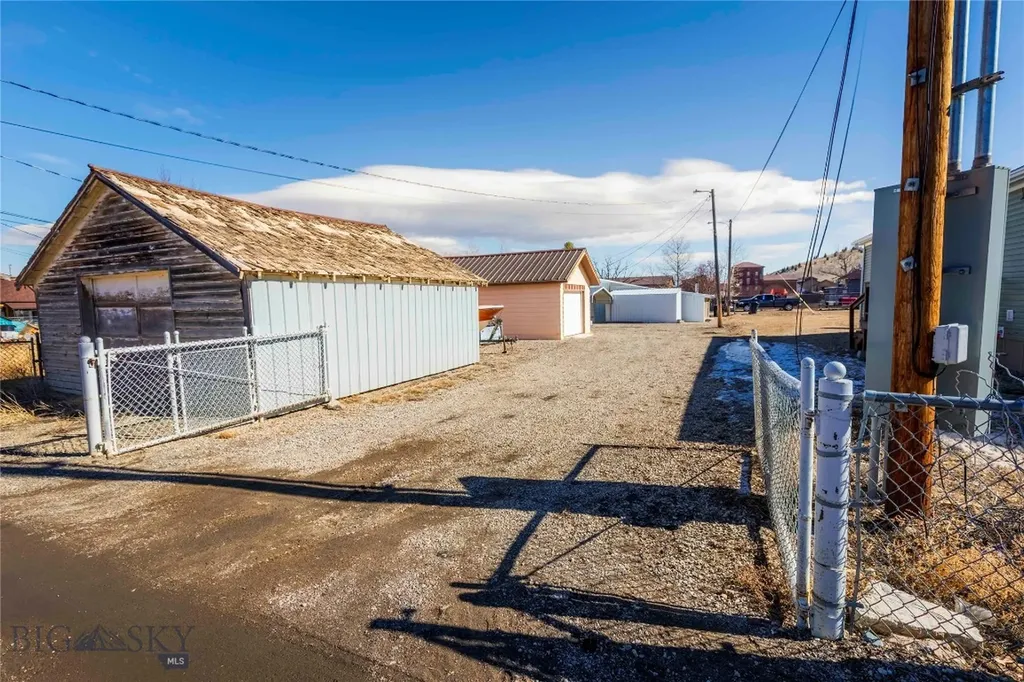 821 E 6th Street Anaconda MT 59711