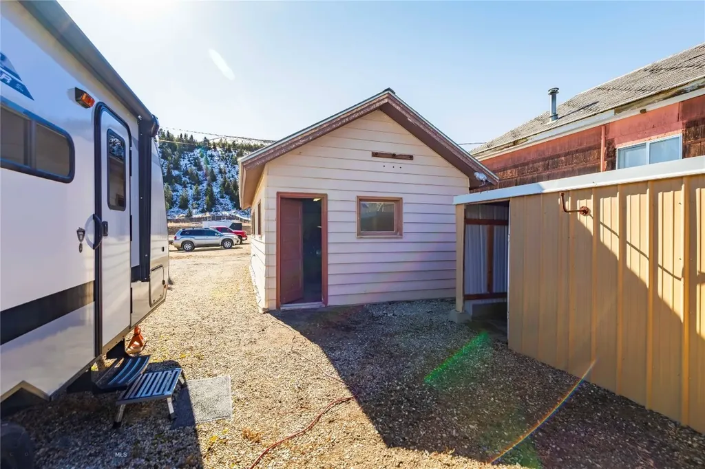 821 E 6th Street Anaconda MT 59711