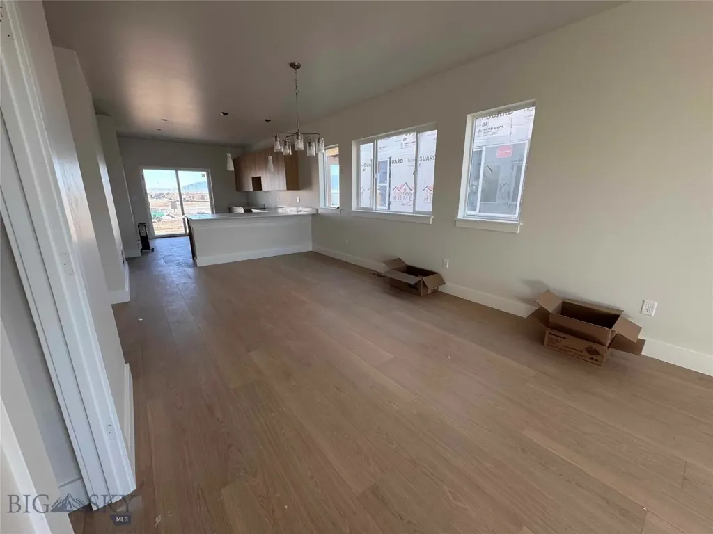 807 Spaniel Lane Belgrade MT 59714