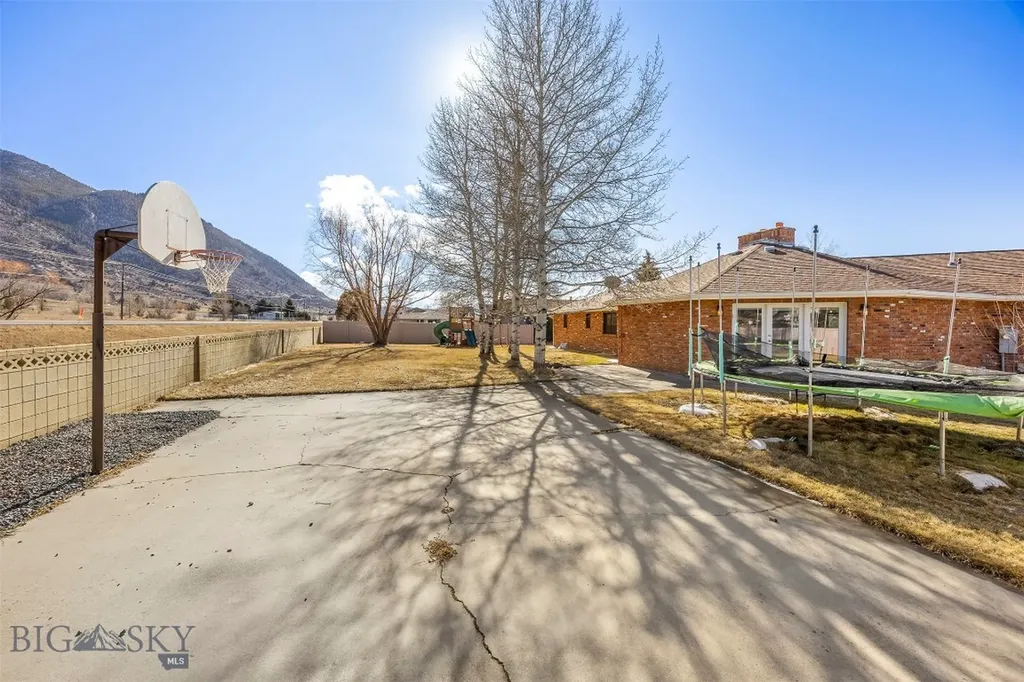 100 Cedar Lake Court Butte MT 59701
