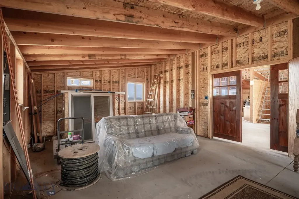 137 Buffalo Trail Livingston MT 59047