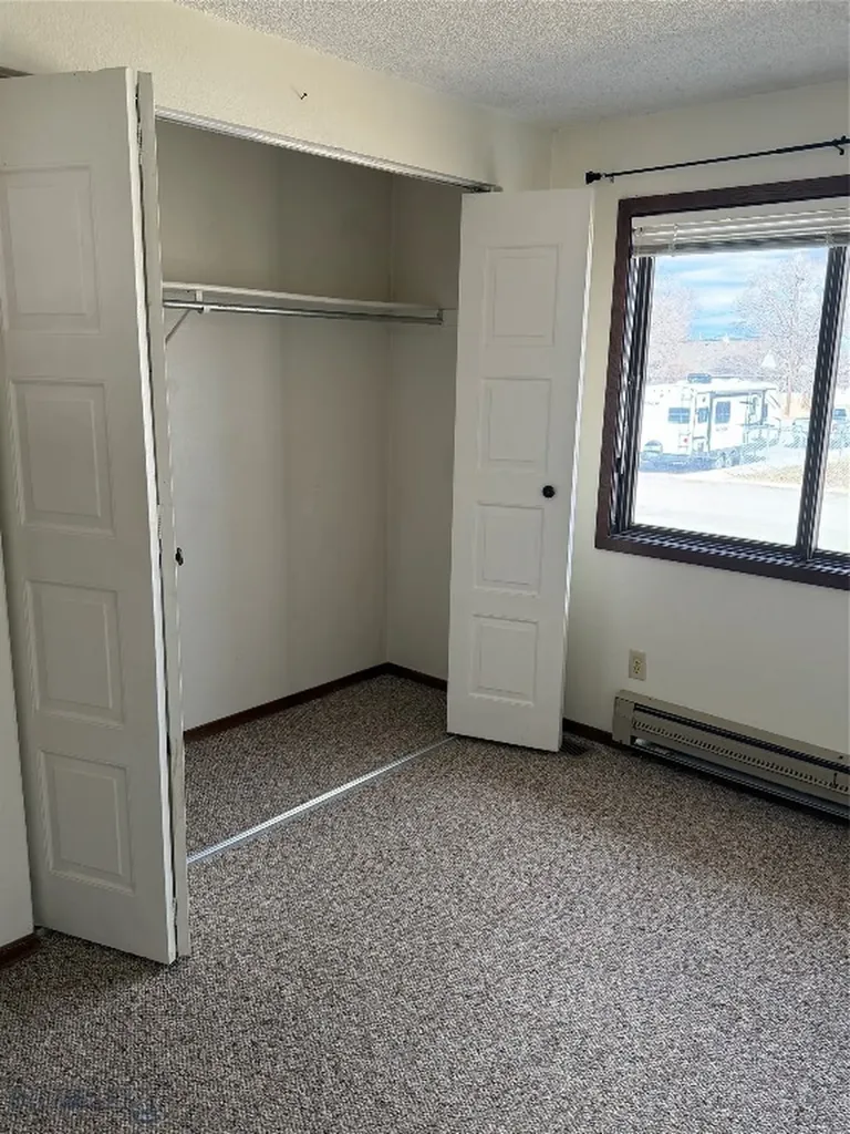 1206 E Glendale Street Dillon MT 29725
