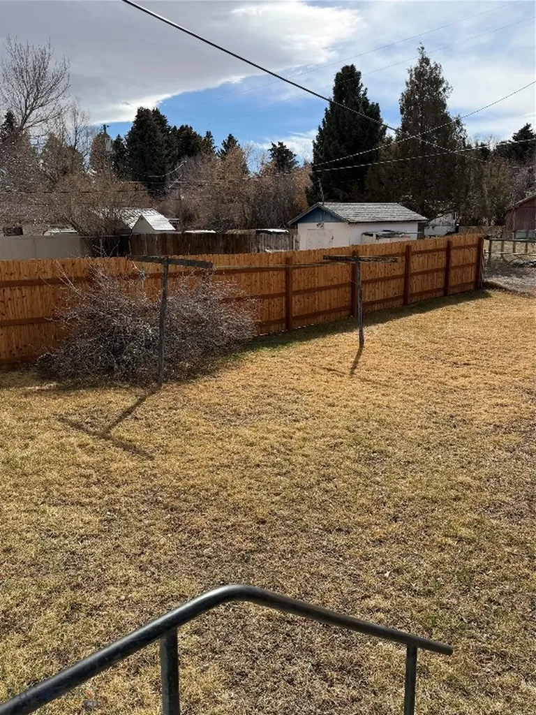 1206 E Glendale Street Dillon MT 29725