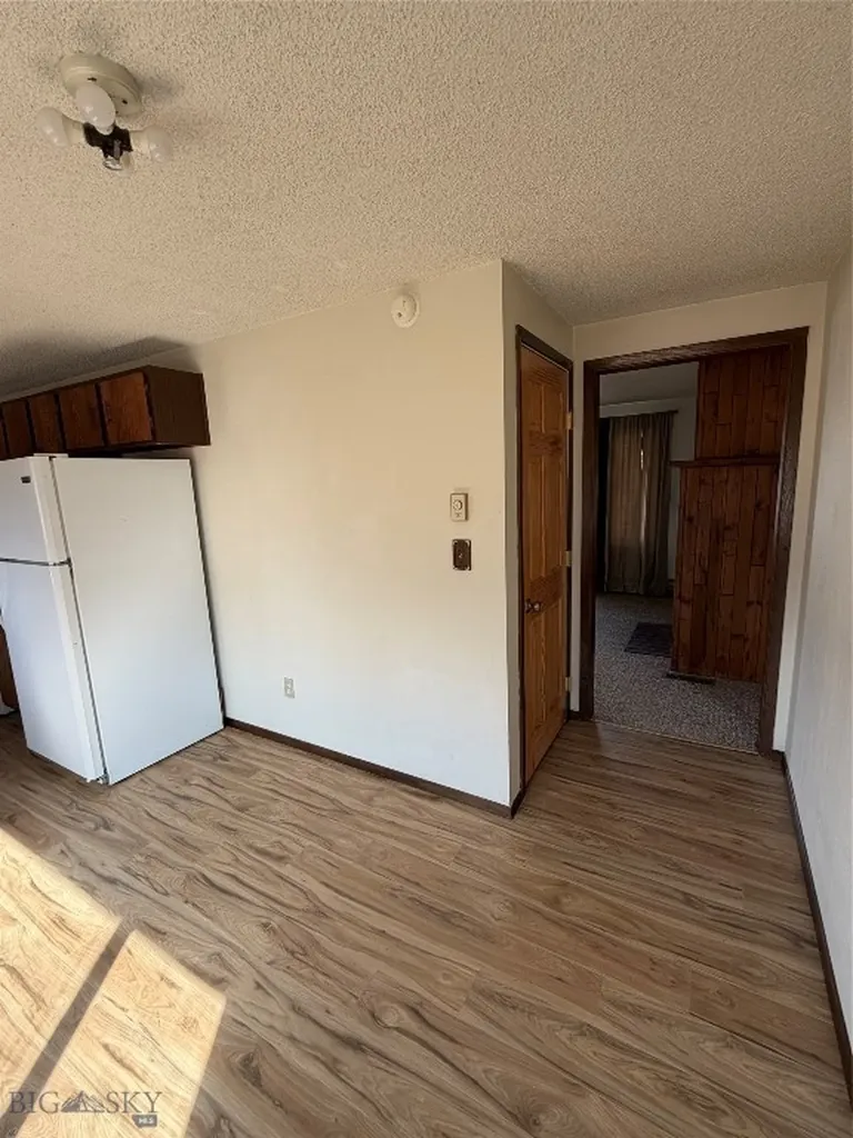 1206 E Glendale Street Dillon MT 29725