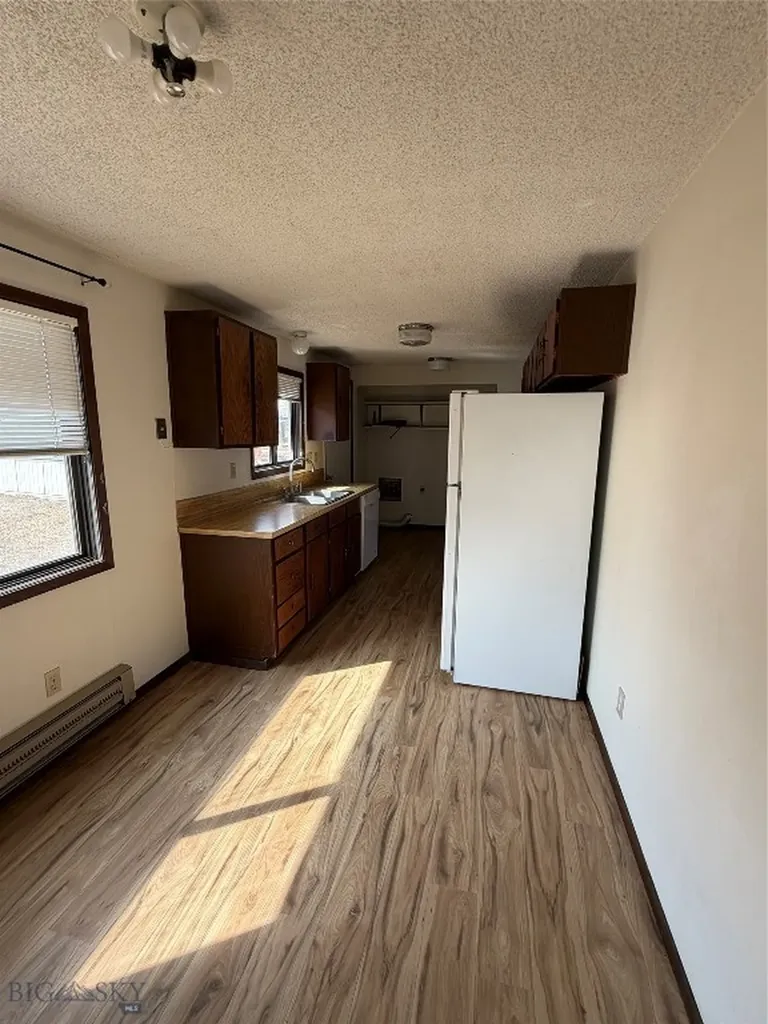 1206 E Glendale Street Dillon MT 29725