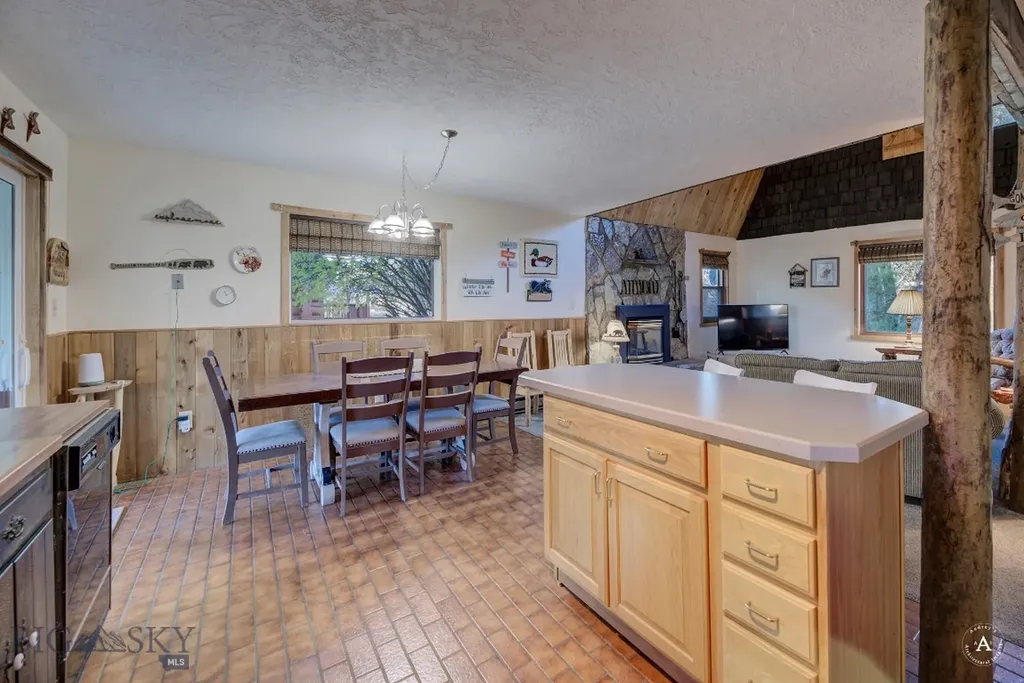 7 Meadow Lane Cascade MT 59421