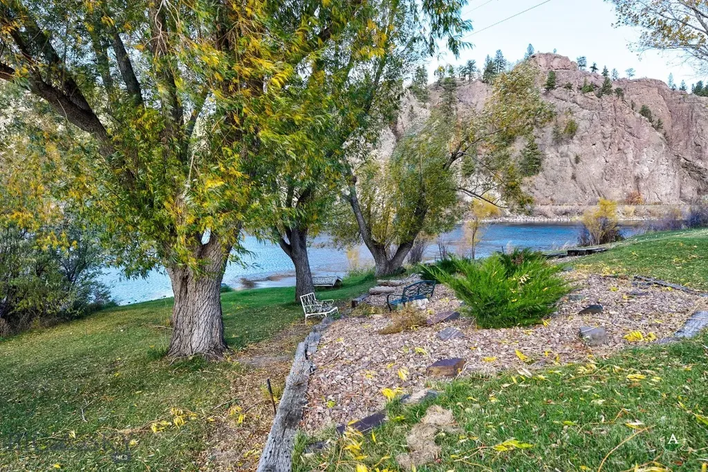7 Meadow Lane Cascade MT 59421