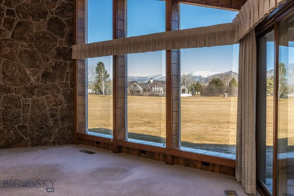 25 Riverside Drive Bozeman MT 59715