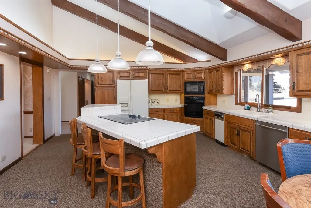 25 Riverside Drive Bozeman MT 59715