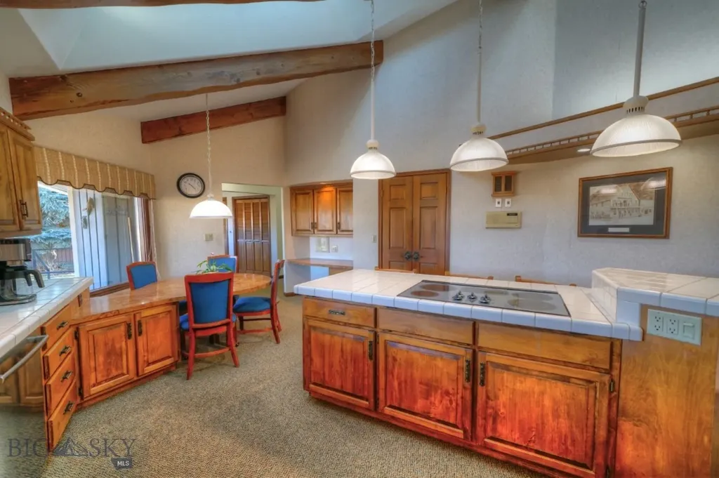 25 Riverside Drive Bozeman MT 59715