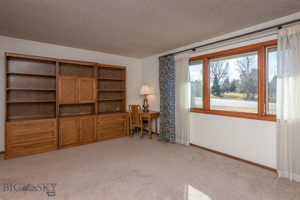 25 Riverside Drive Bozeman MT 59715