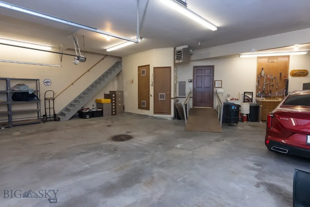 25 Riverside Drive Bozeman MT 59715
