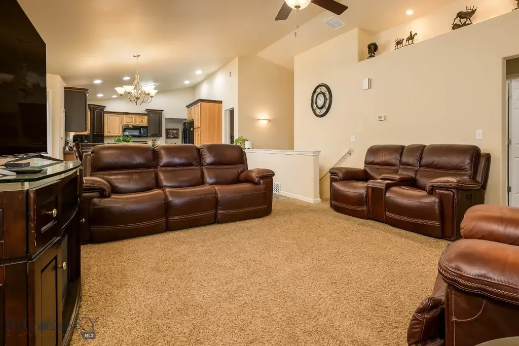 801 E 4th Street Laurel MT 59044