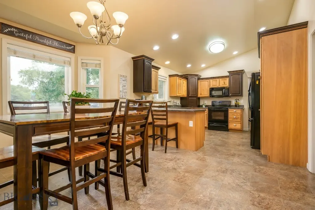 801 E 4th Street Laurel MT 59044