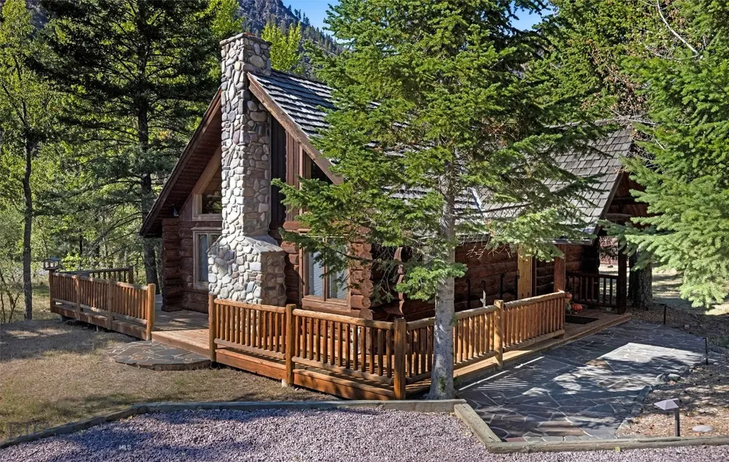 Clinton MT 59825