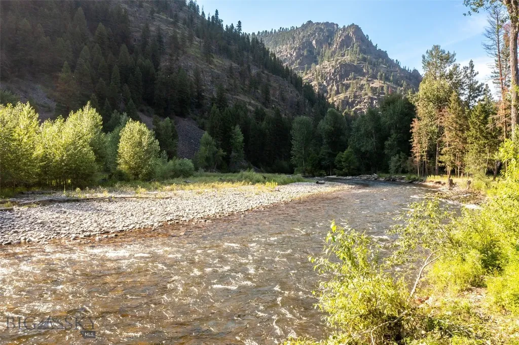 Clinton MT 59825
