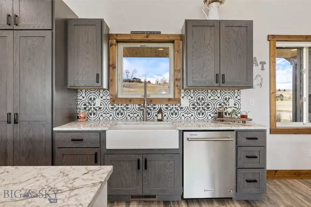 56 Sky View Drive Ennis MT 59729