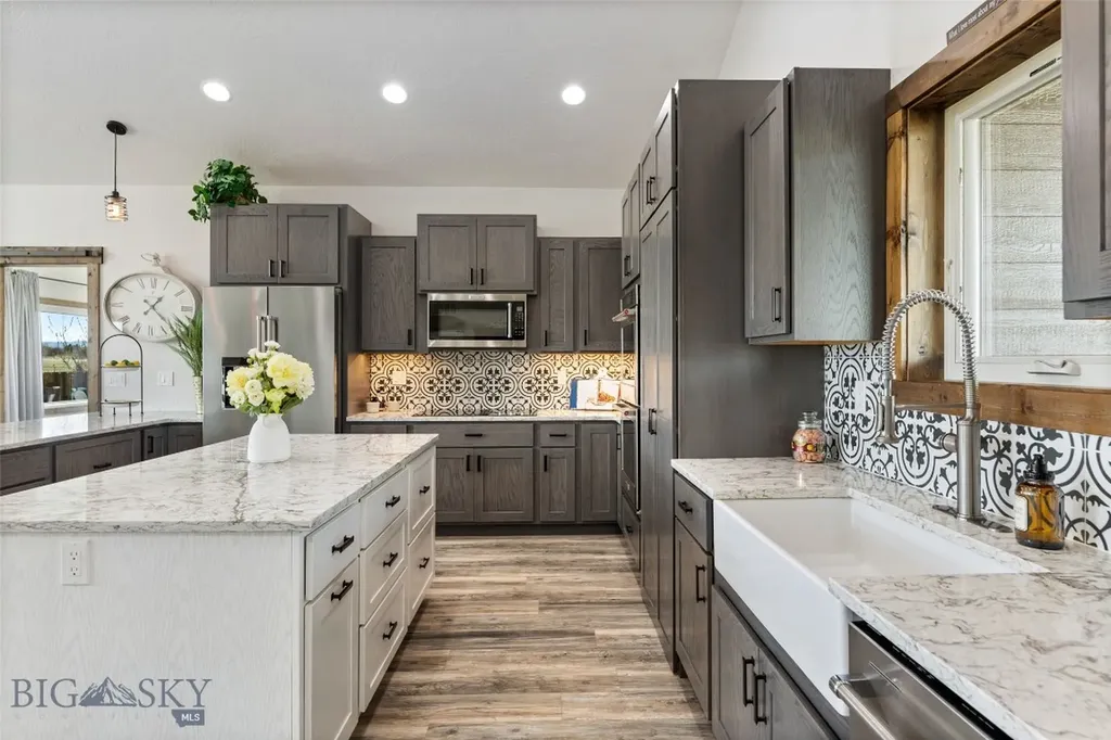 56 Sky View Drive Ennis MT 59729