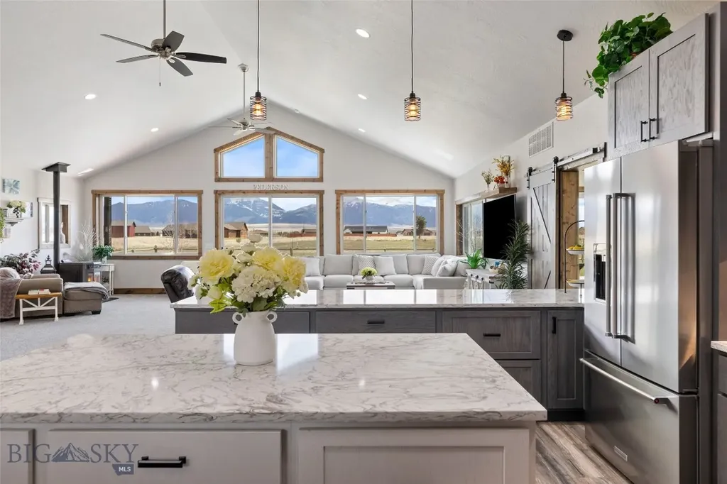 56 Sky View Drive Ennis MT 59729
