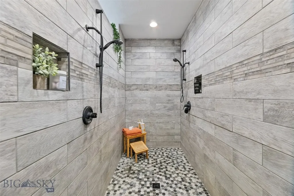 56 Sky View Drive Ennis MT 59729