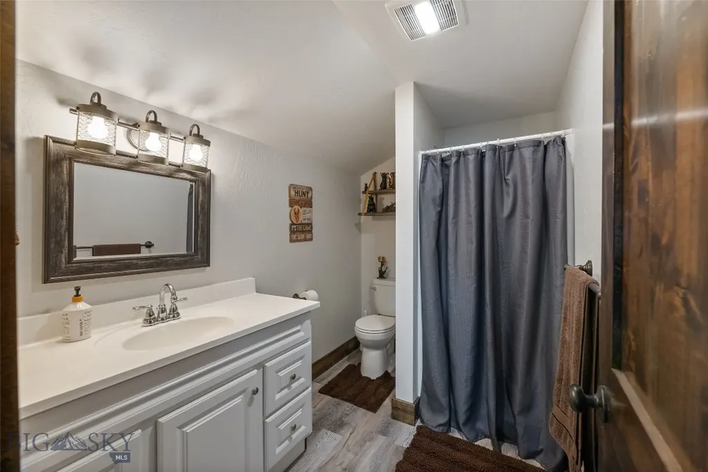 56 Sky View Drive Ennis MT 59729