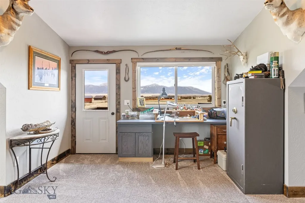 56 Sky View Drive Ennis MT 59729