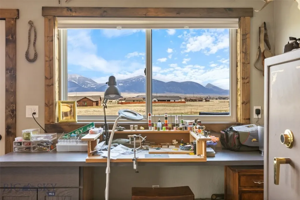 56 Sky View Drive Ennis MT 59729