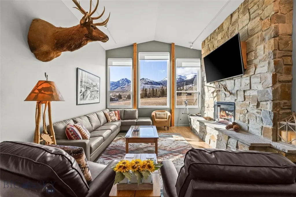 550 Old Yellowstone Trail S Gardiner MT 59030