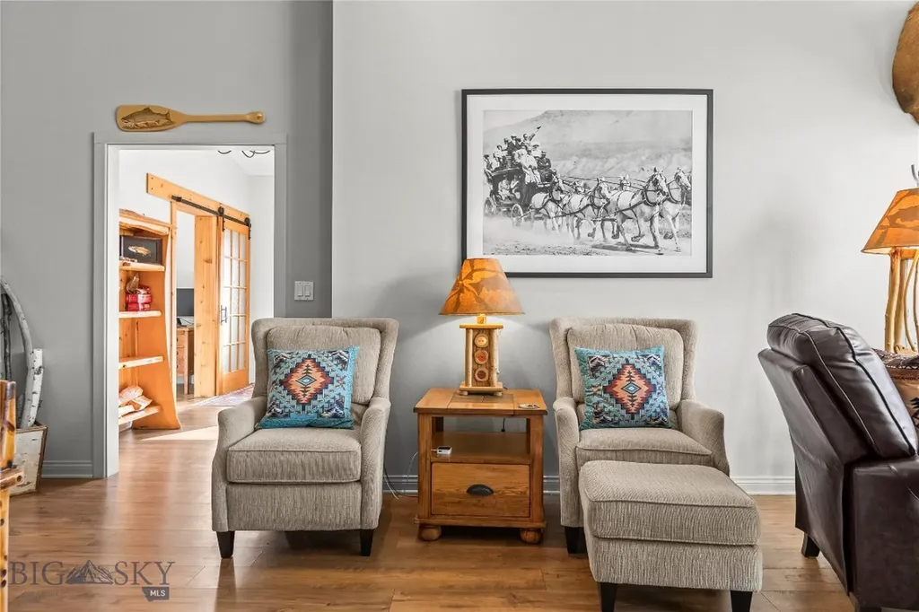 550 Old Yellowstone Trail S Gardiner MT 59030