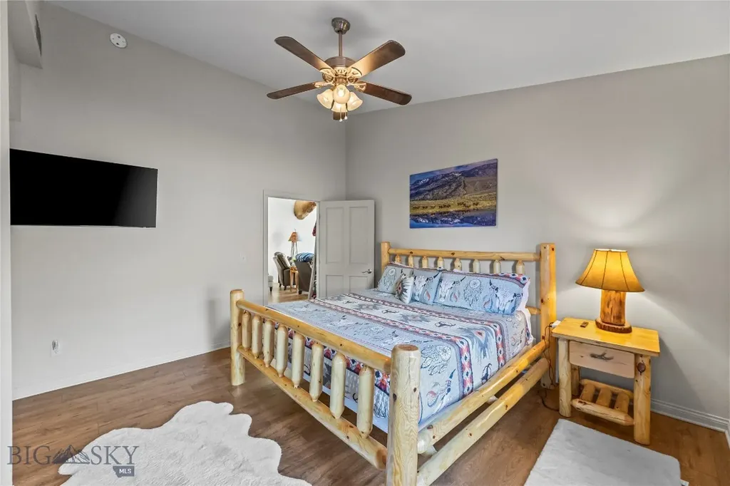 550 Old Yellowstone Trail S Gardiner MT 59030