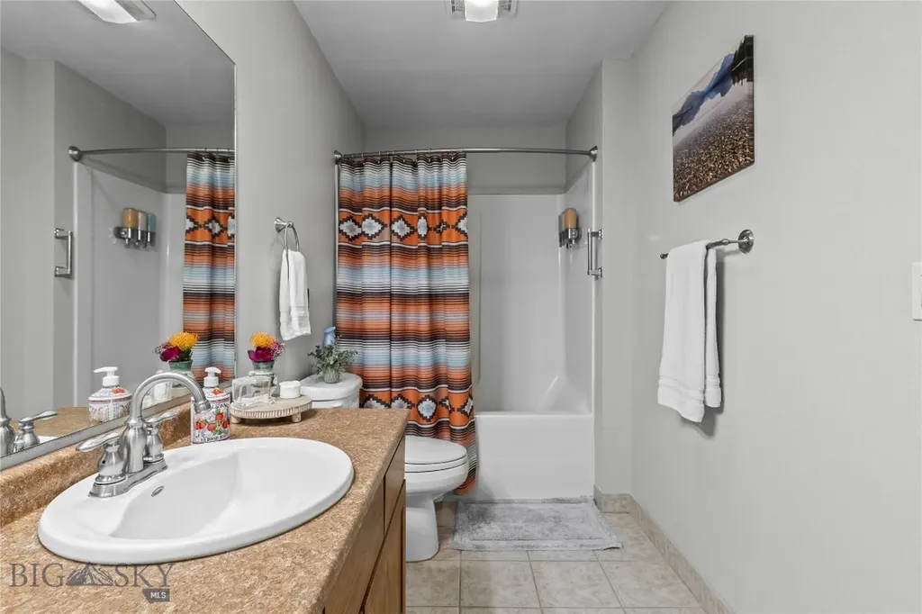 550 Old Yellowstone Trail S Gardiner MT 59030