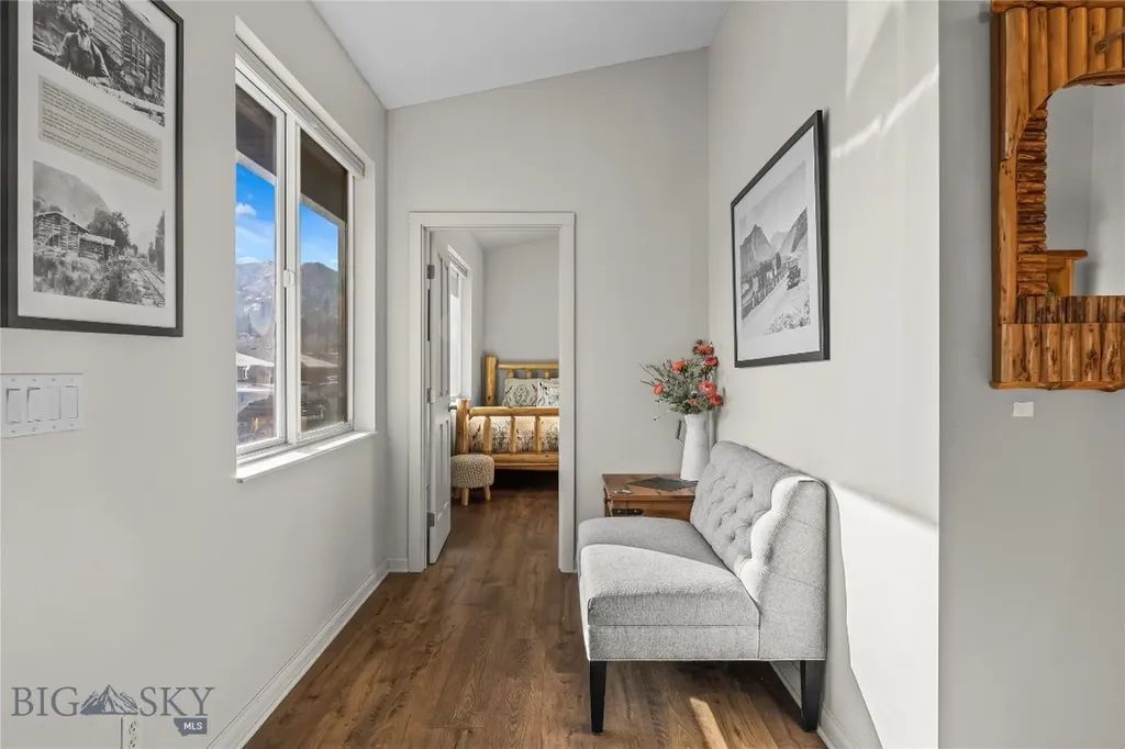550 Old Yellowstone Trail S Gardiner MT 59030