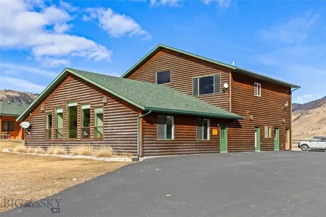 550 Old Yellowstone Trail S Gardiner MT 59030