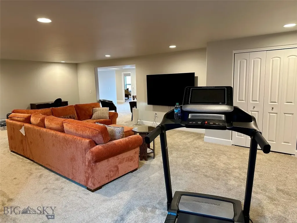 4108 Western Boulevard Butte MT 59701
