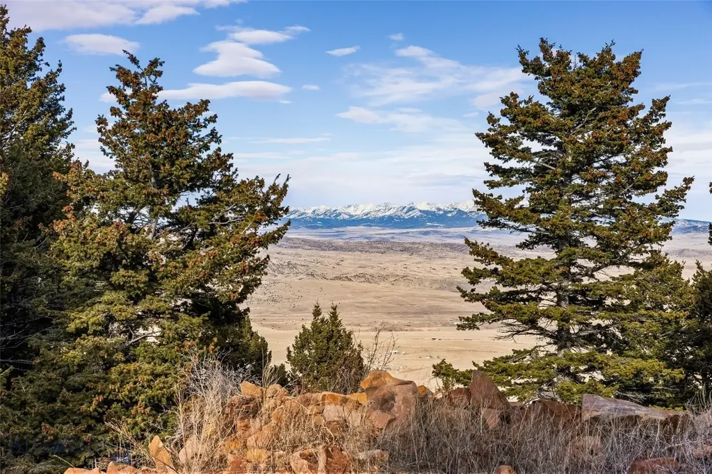 Tbd Elk Meadows Livingston MT 59047
