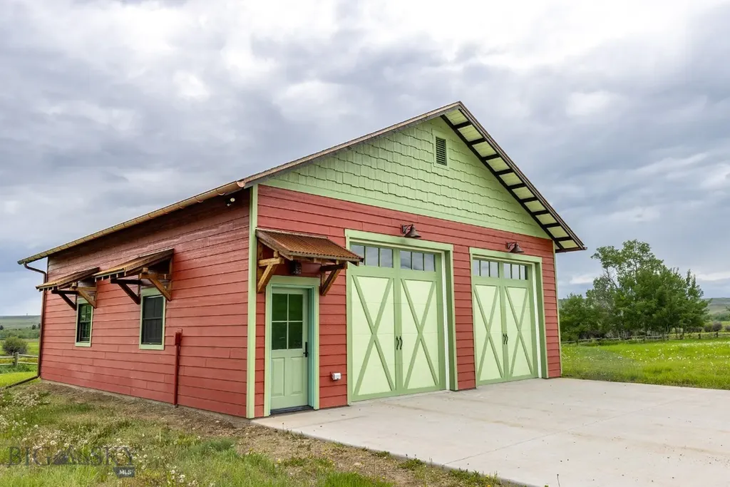 91 Porcupine Road Wilsall MT 59086