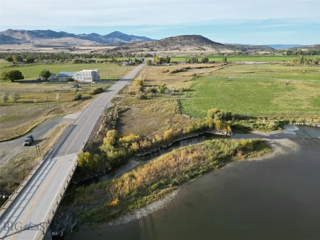 89 Mount Highway 359 Cardwell MT 59721