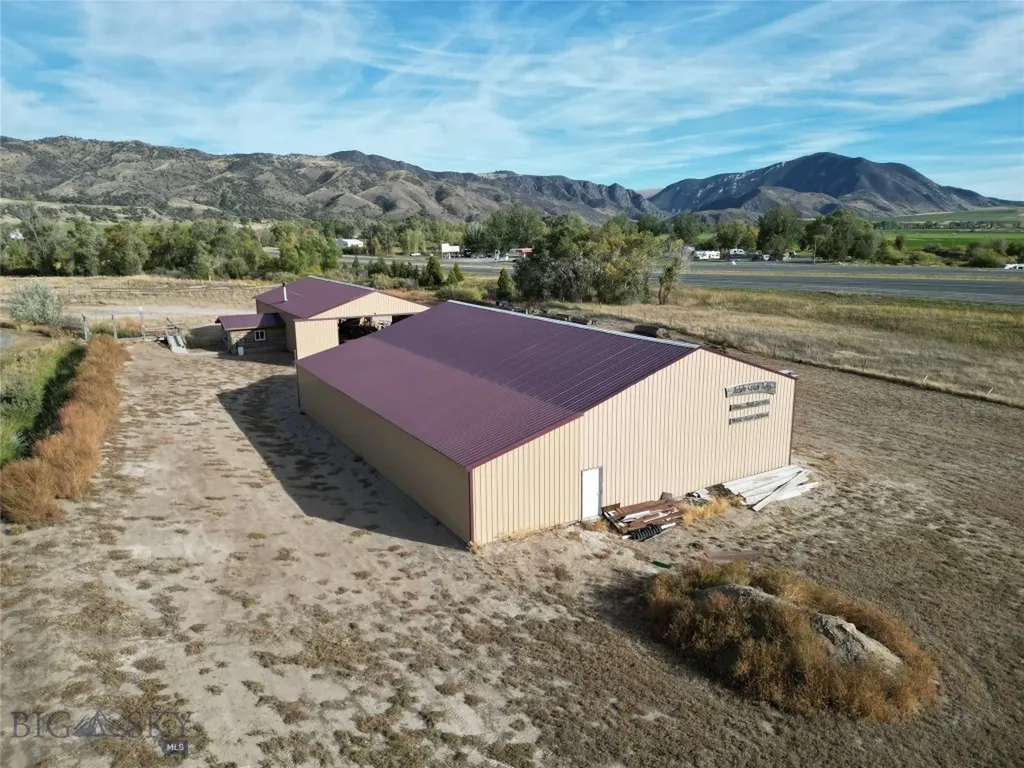 14 Old Mount Highway 10 Cardwell MT 59721