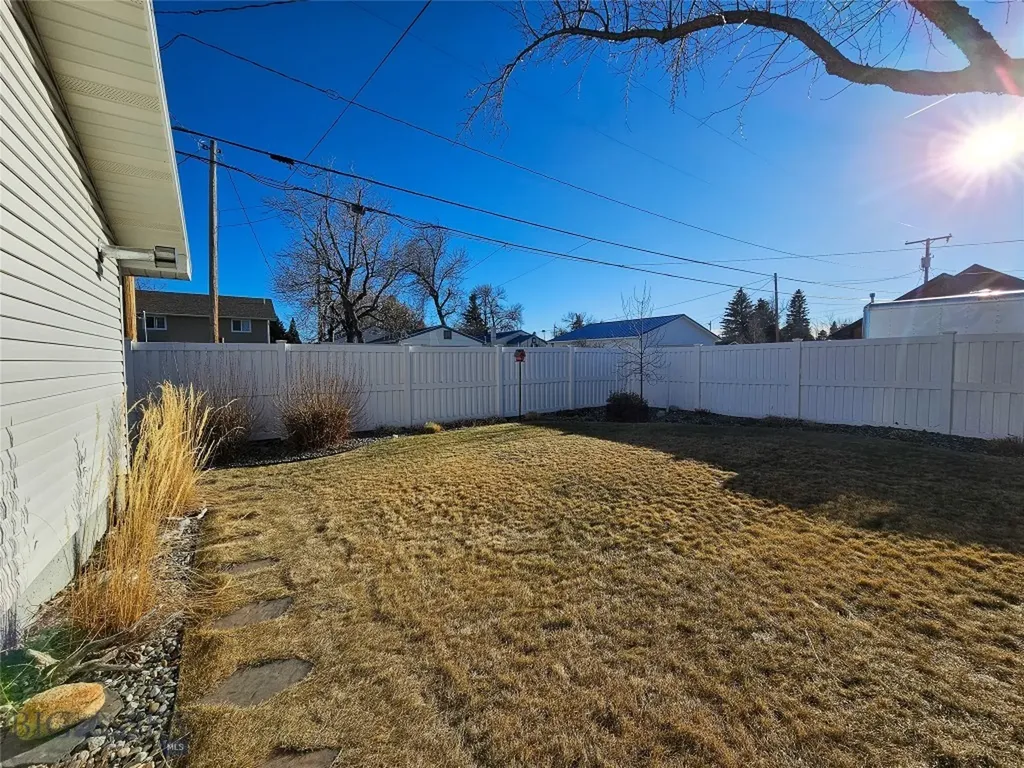 319 E 7th Avenue Big Timber MT 59011