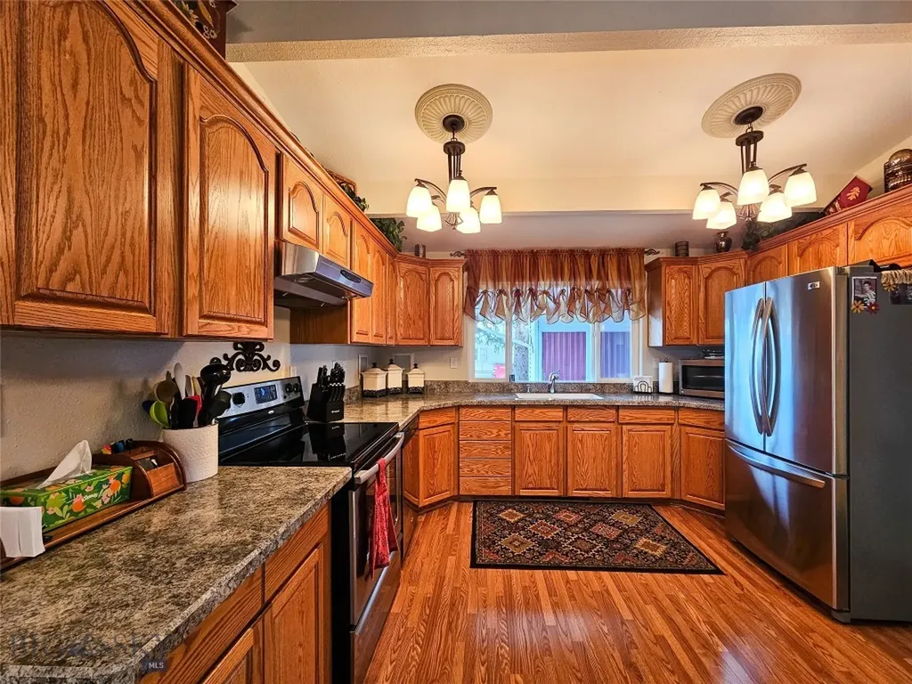 319 E 7th Avenue Big Timber MT 59011