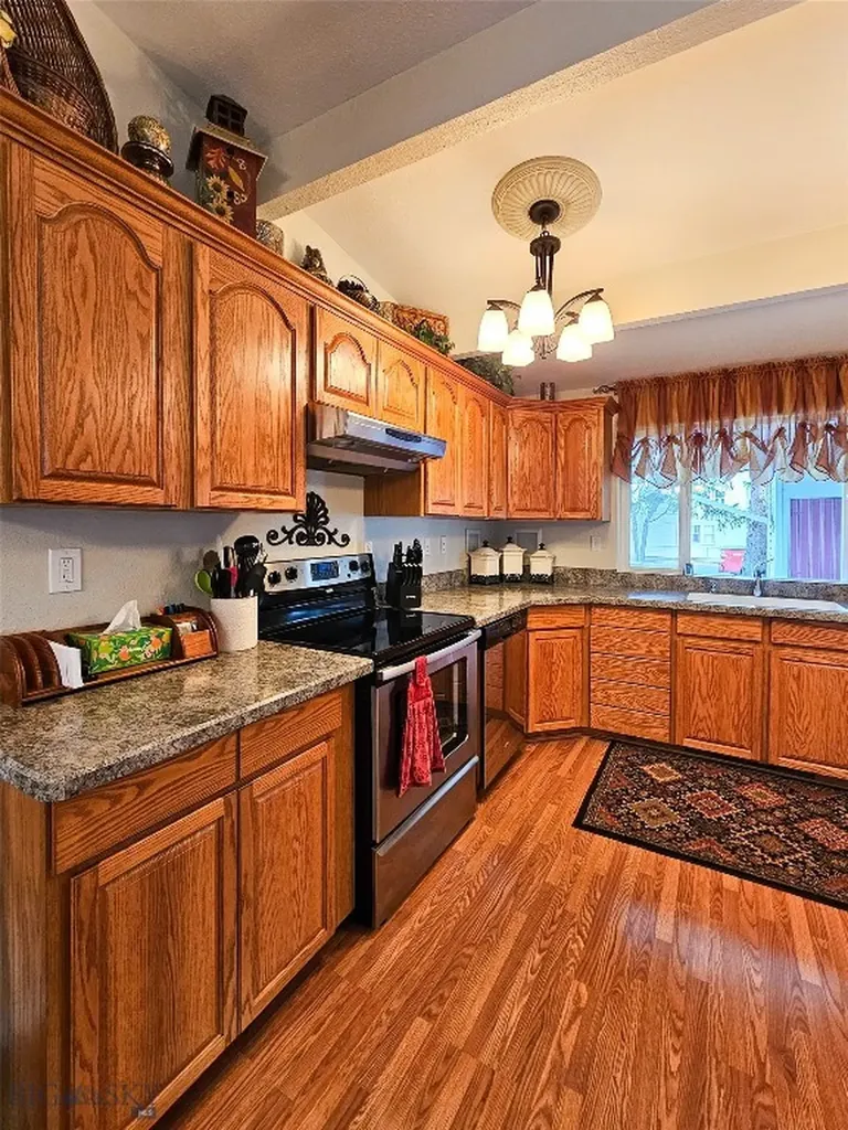 319 E 7th Avenue Big Timber MT 59011