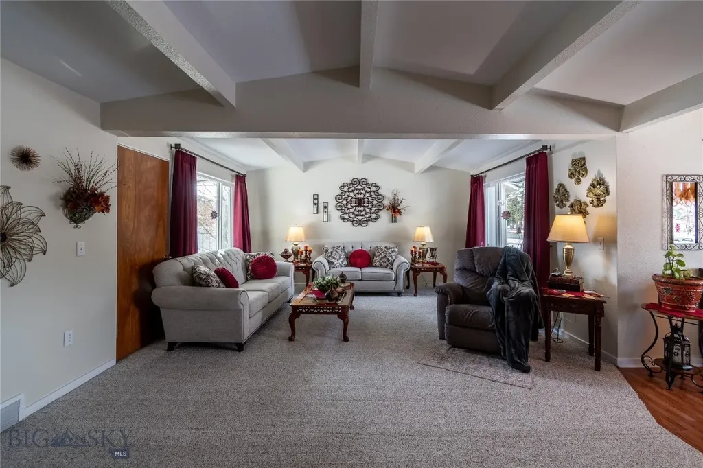 319 E 7th Avenue Big Timber MT 59011