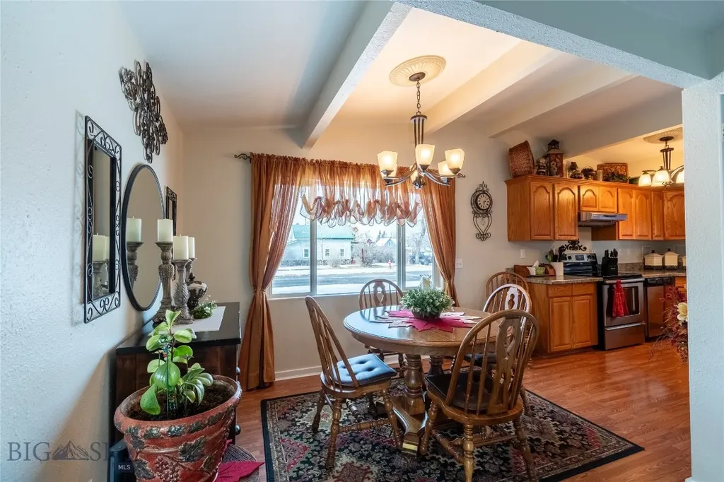 319 E 7th Avenue Big Timber MT 59011