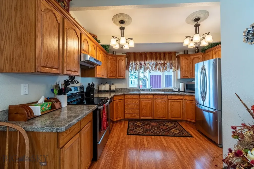 319 E 7th Avenue Big Timber MT 59011
