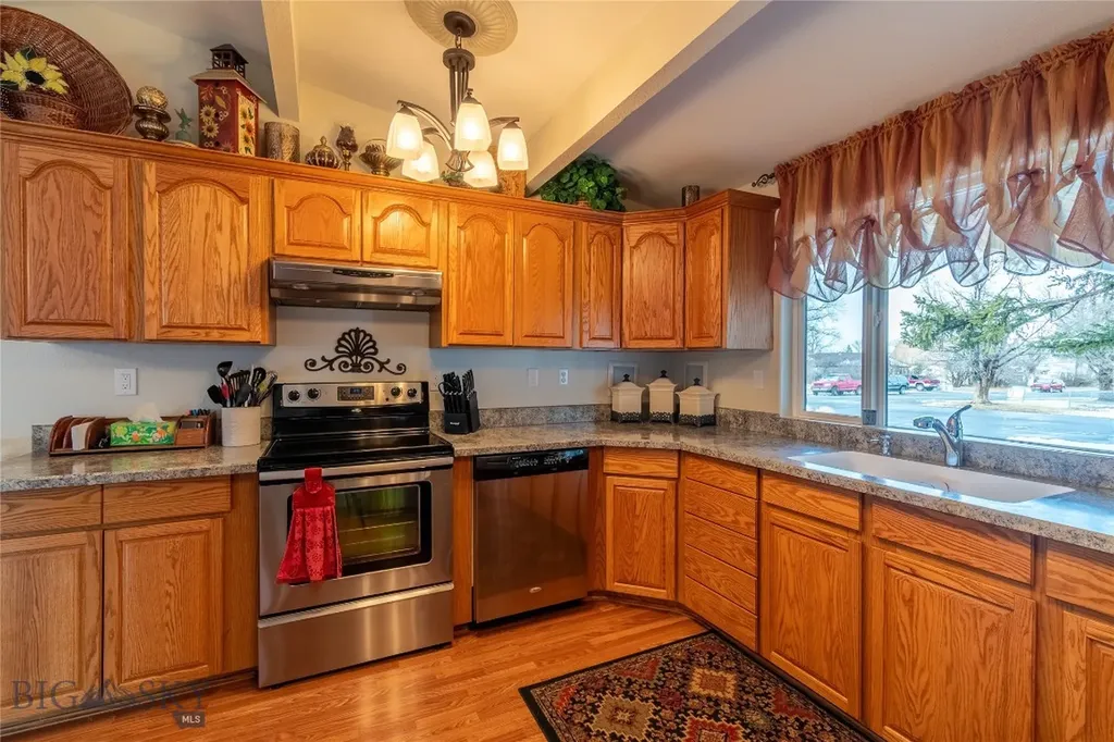 319 E 7th Avenue Big Timber MT 59011