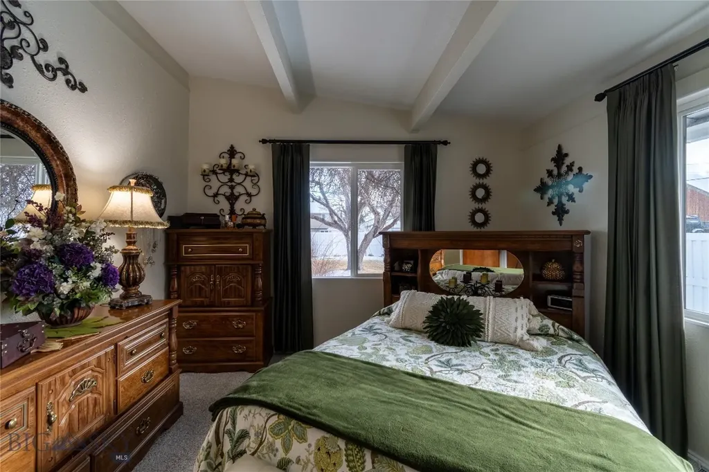 319 E 7th Avenue Big Timber MT 59011