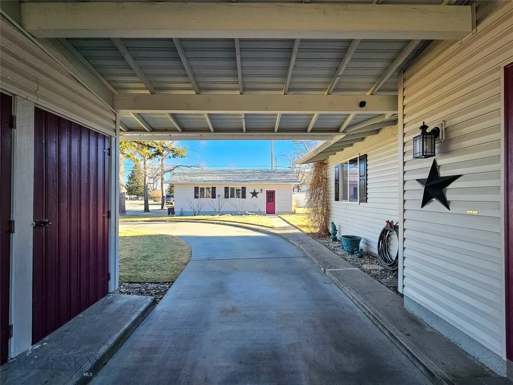 319 E 7th Avenue Big Timber MT 59011