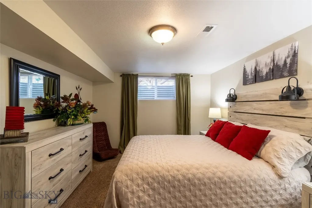 319 E 7th Avenue Big Timber MT 59011
