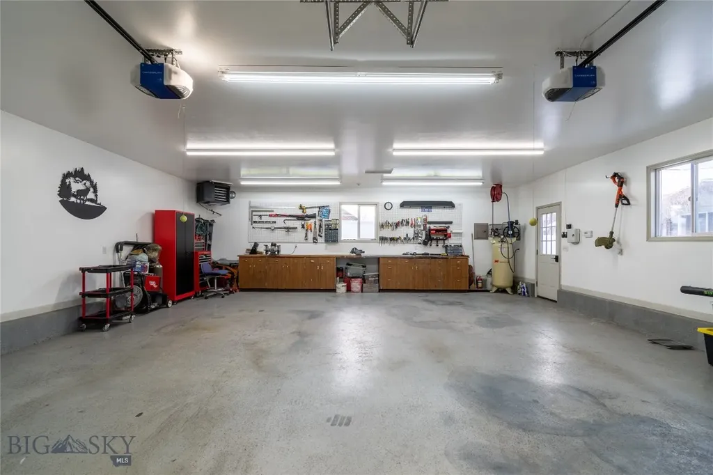 319 E 7th Avenue Big Timber MT 59011
