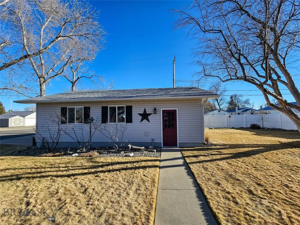 319 E 7th Avenue Big Timber MT 59011